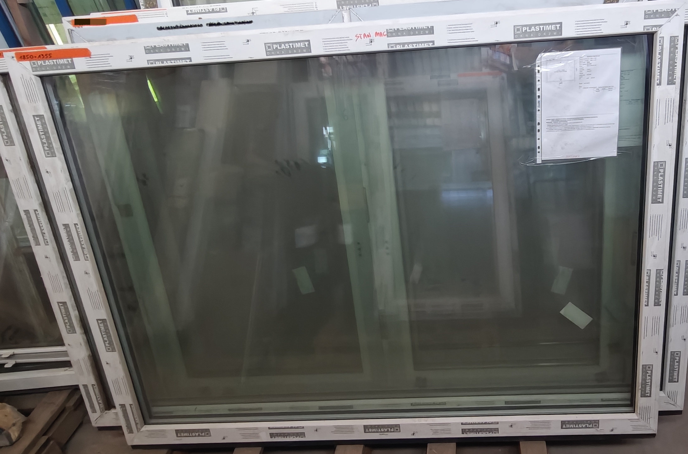1850x1355 - witryna PVC